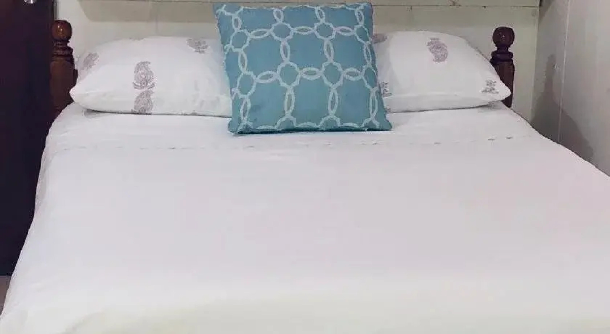 Rainbow Beach Apartments & Rooms