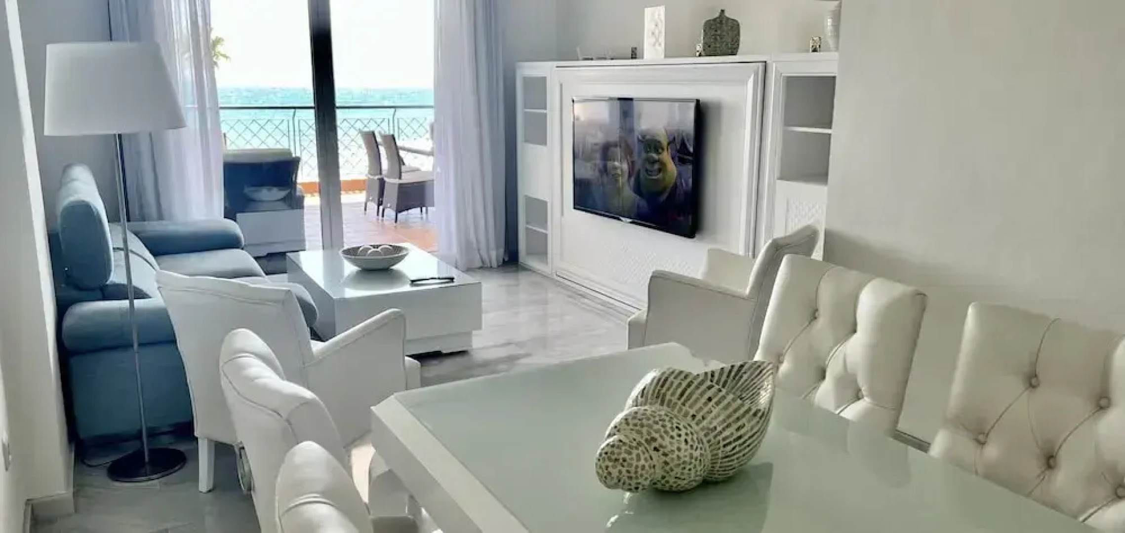 MI CAPRICHO C16 Luxury apartment on the beachfront