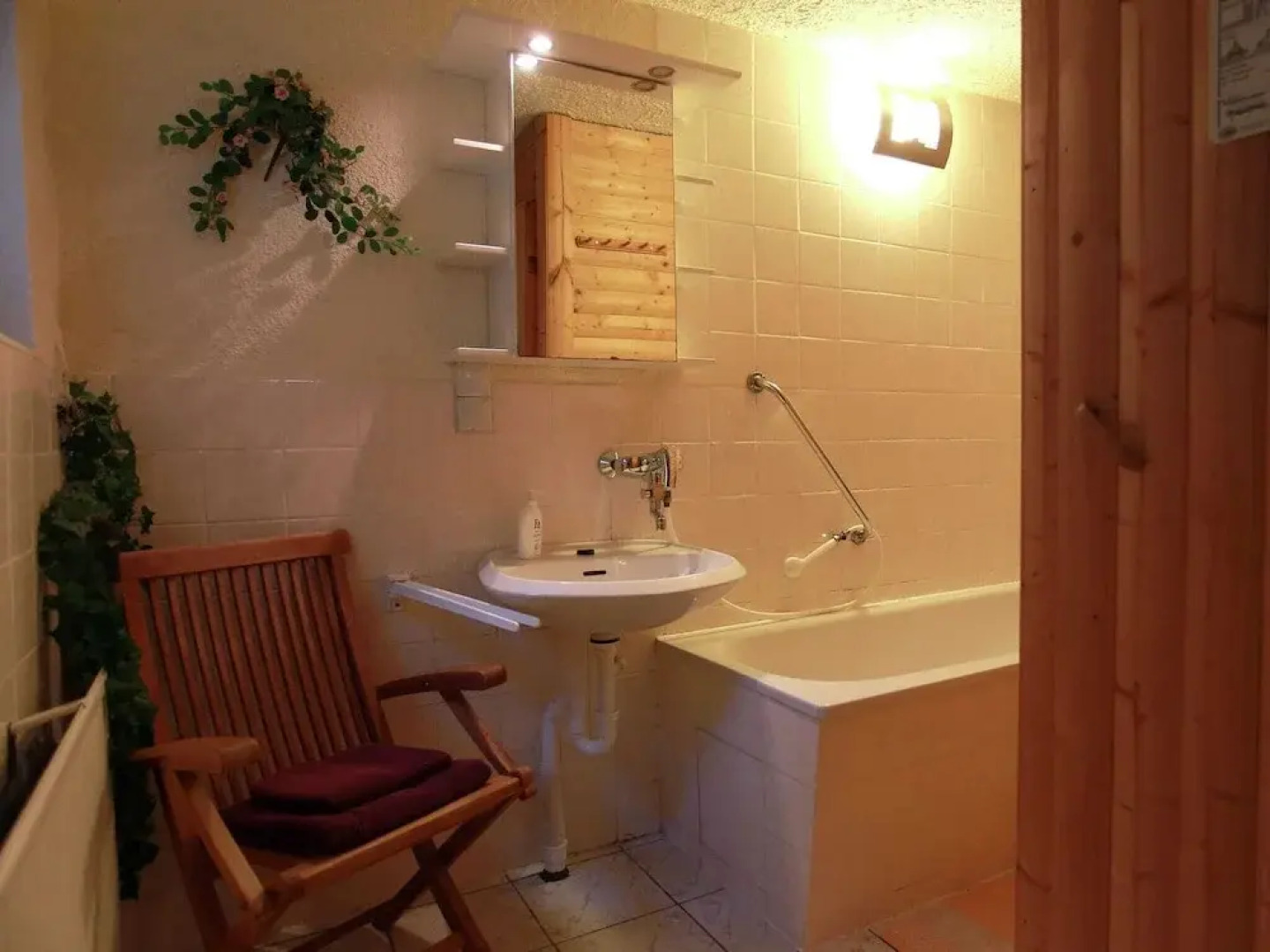 Attractive Holiday home in Waltershausen with Fireplace