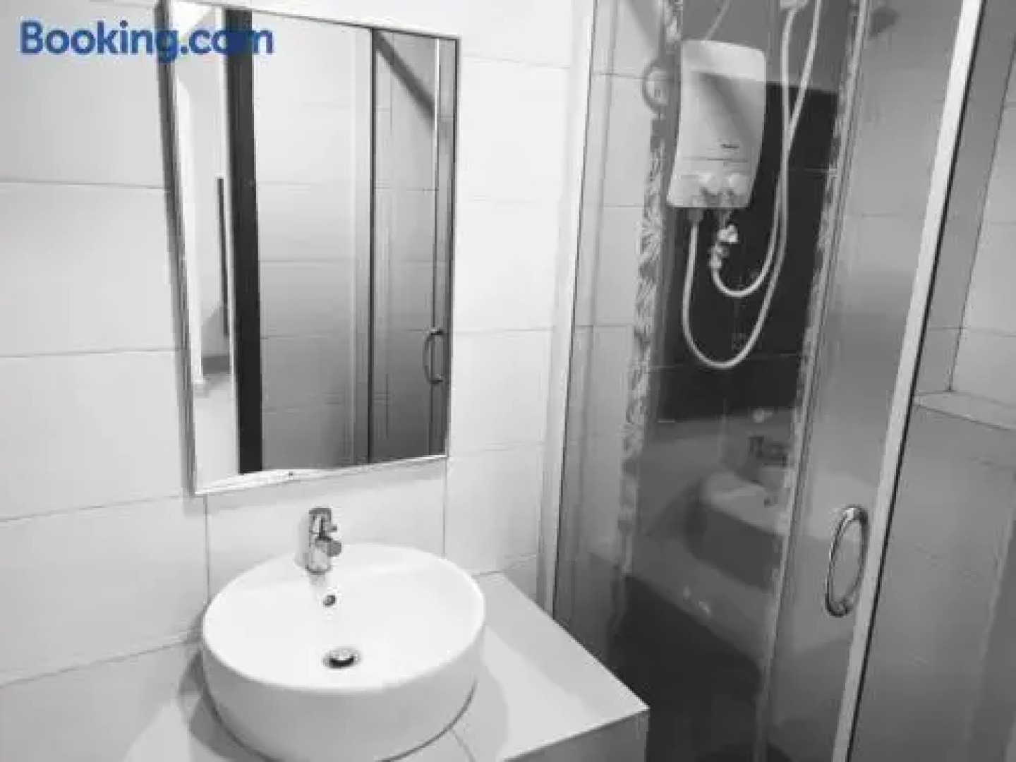 Marina Heights Resort