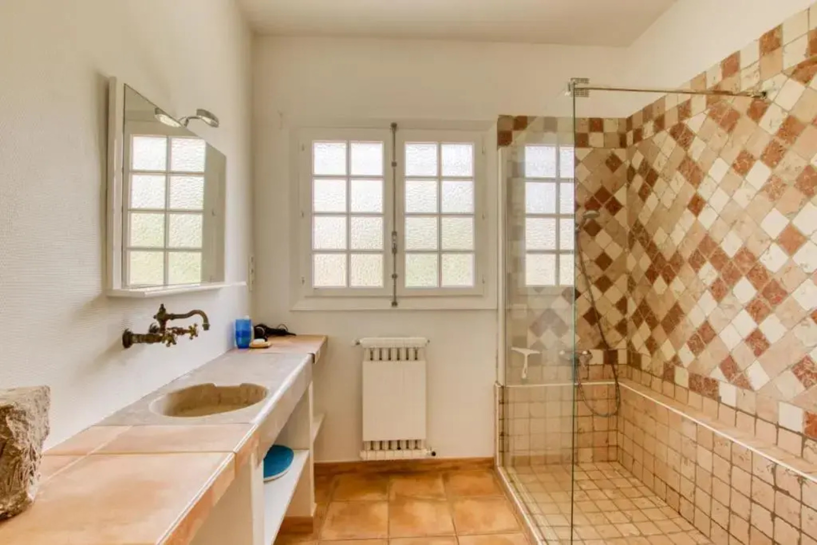 Elegant House with Terrace Garden And Pool