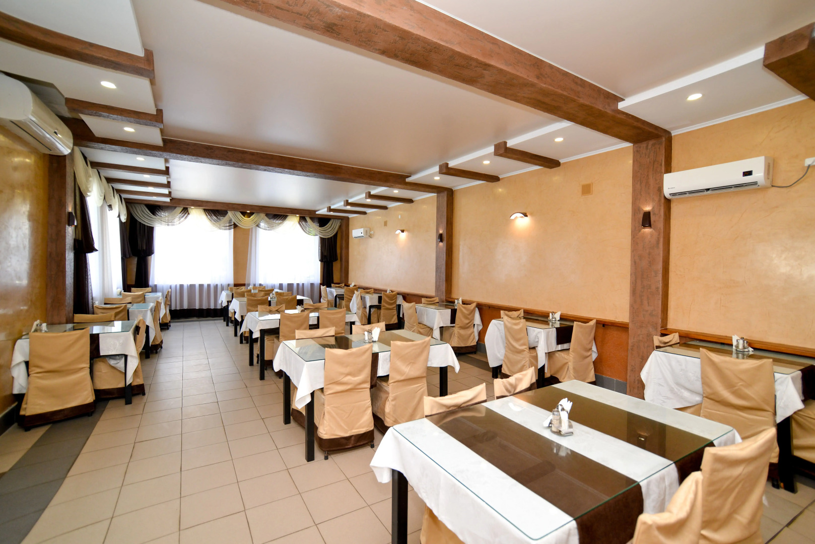 Корона(Евпатория)