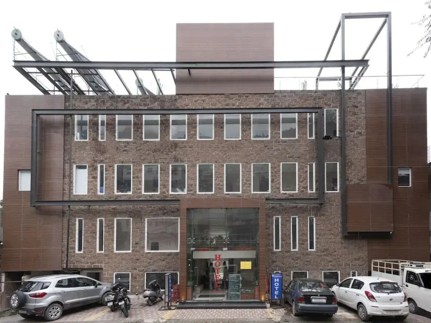 Diamond Vaishali By OYO Rooms