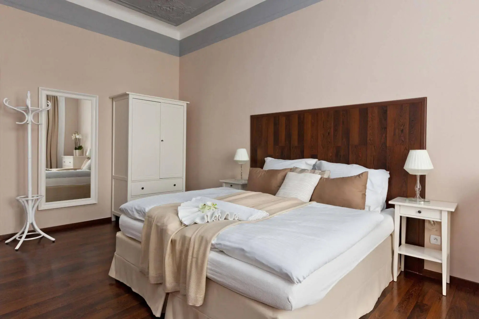 Апартаменты Prague Holiday