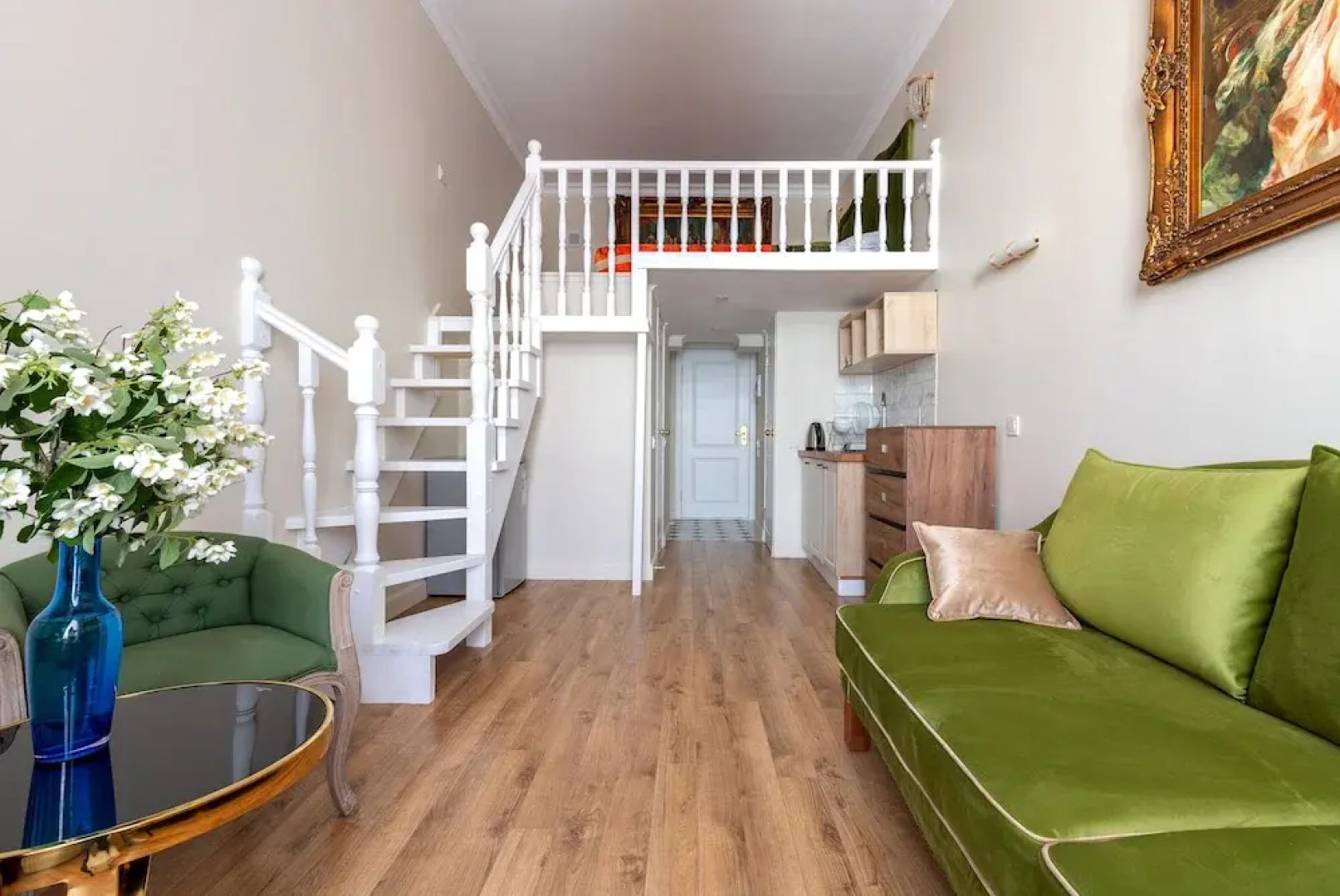 Апартаменты ColorSpb «Легенды Невского проспекта»