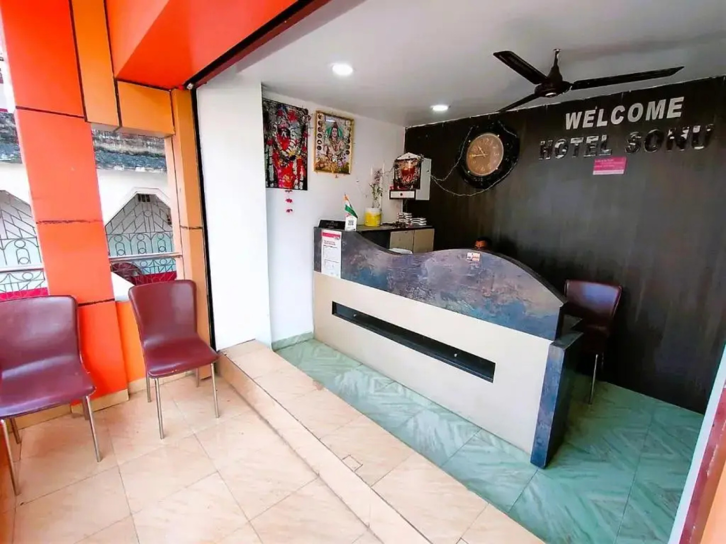 STAYMAKER Chakra Nayan Tara Sonu Inn