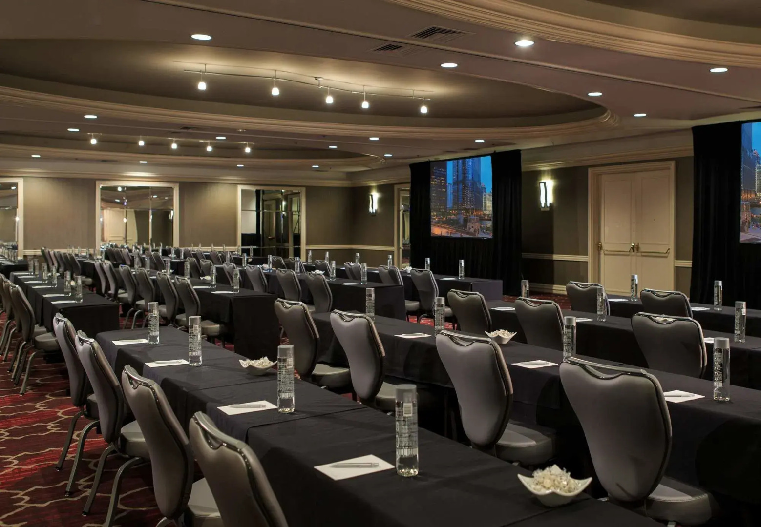 Renaissance Chicago Downtown Hotel