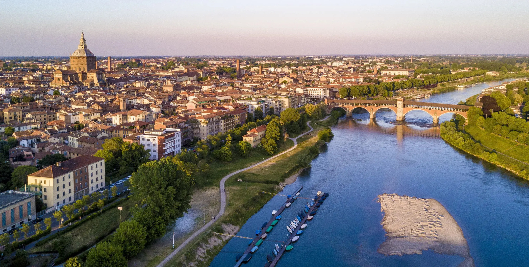 Palazzo Cavagna Sangiuliani Guest House