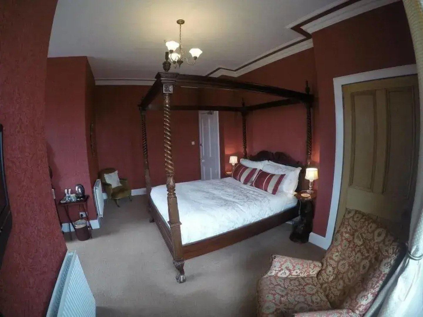 The Pines Guesthouse