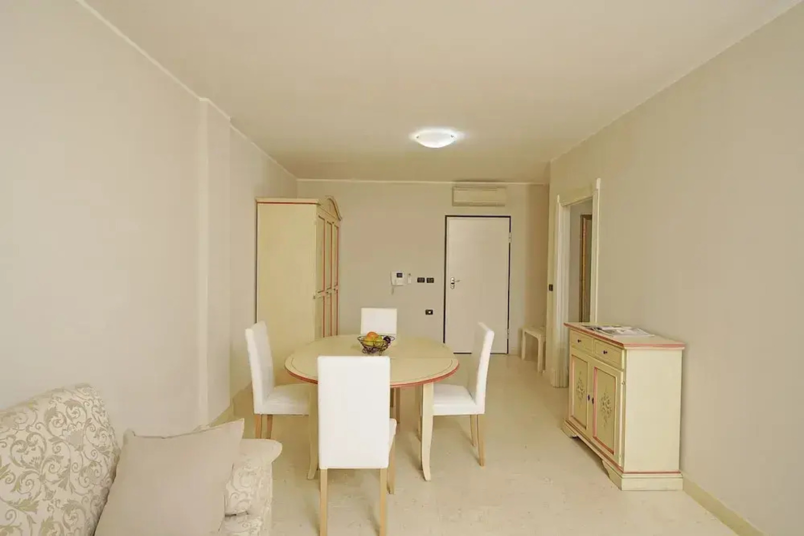 Relais du Lac IV by Wonderful Italy