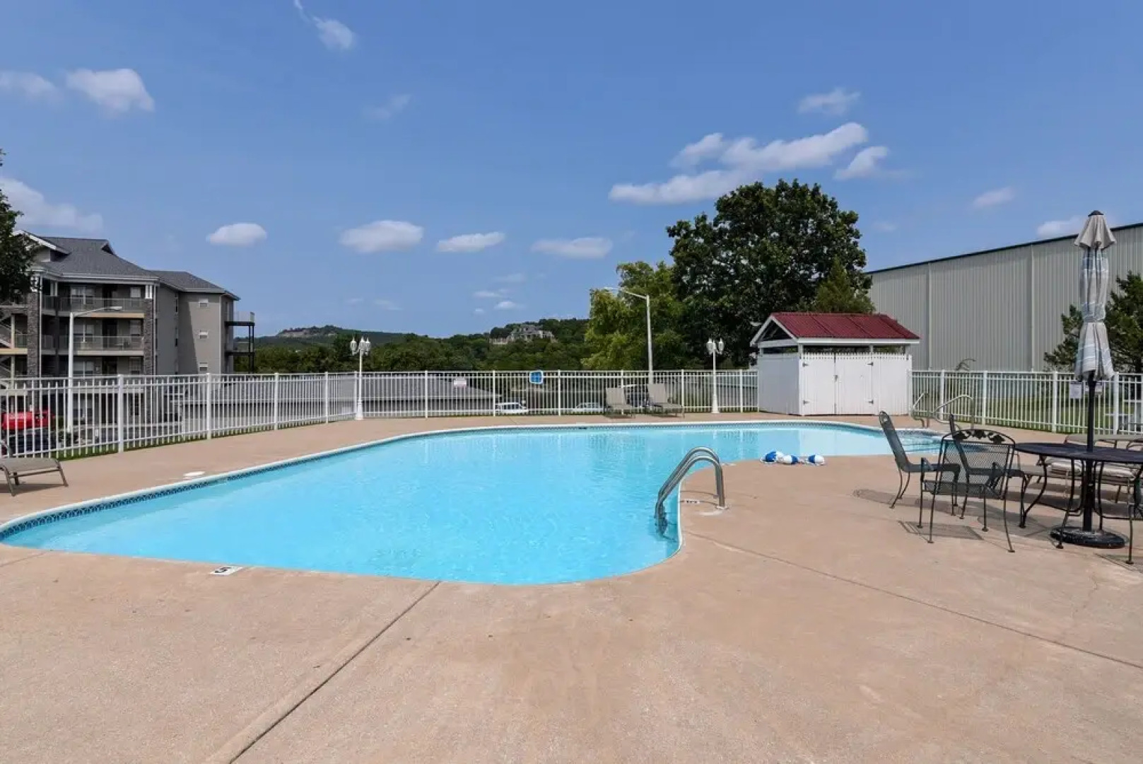 700 Emerald Point 3 Bedroom Condo