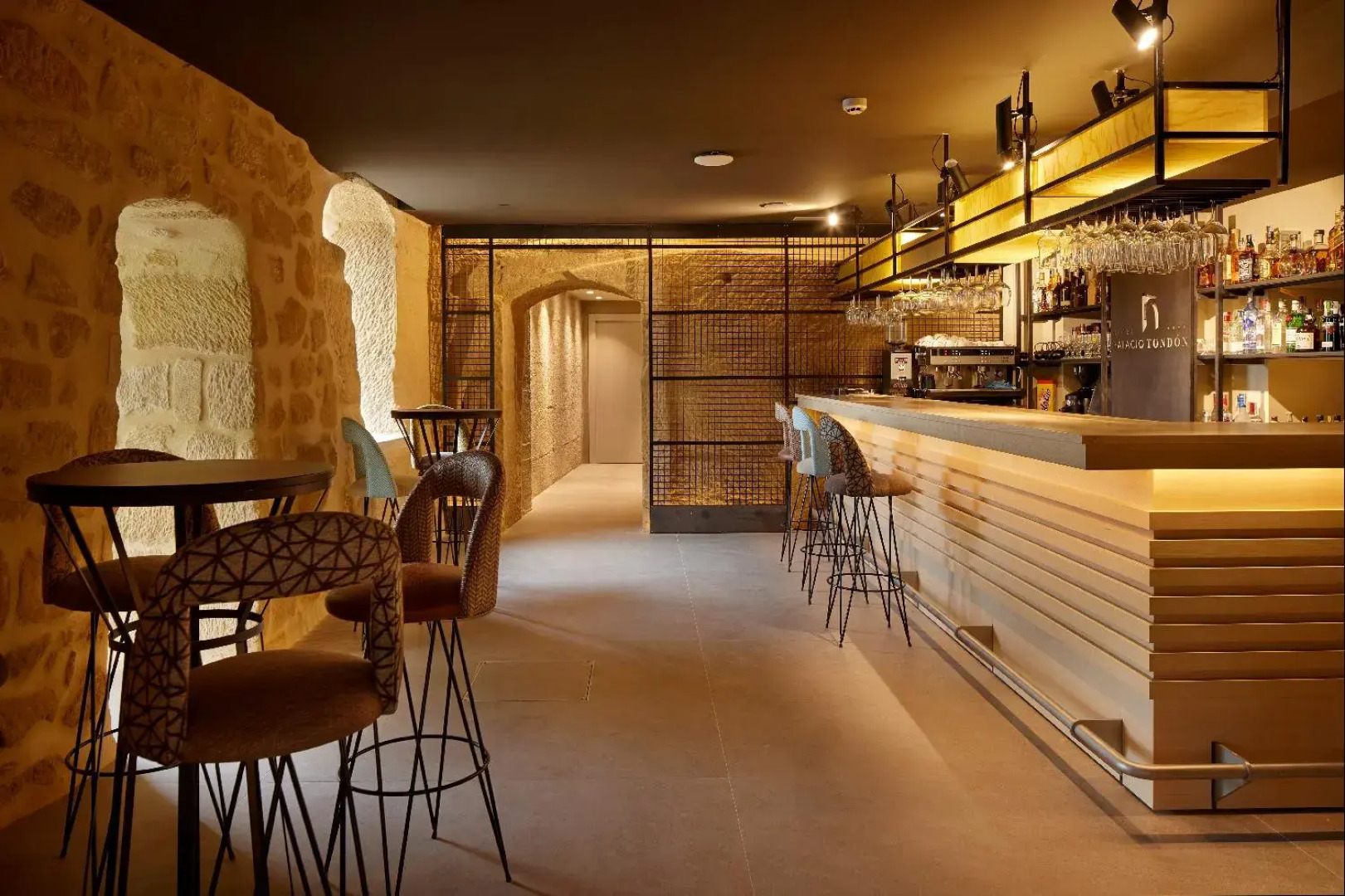 Palacio Tondon, La Rioja Brinas