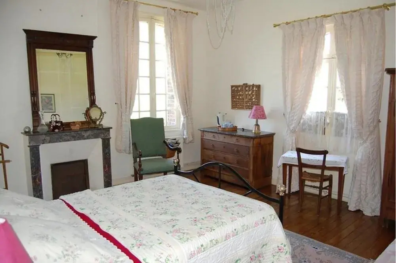 Manoir De La Plane B&B