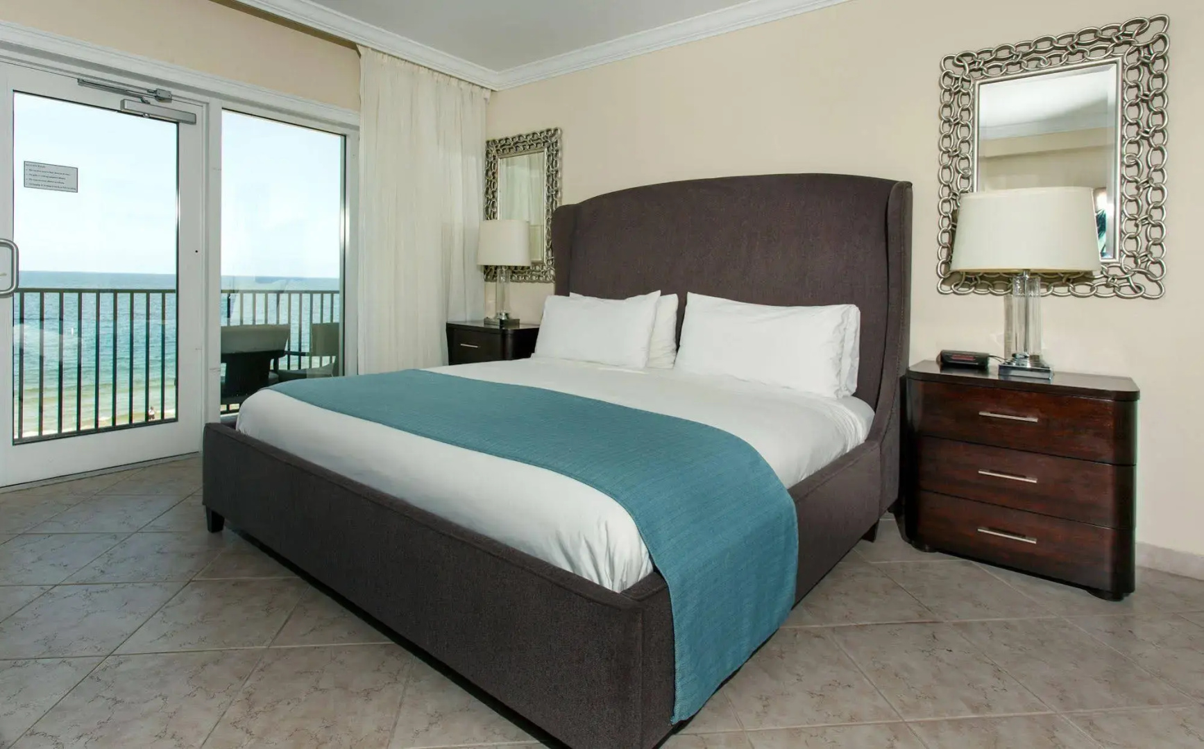 The Sea Lord Hotel & Suites (Adults Only)