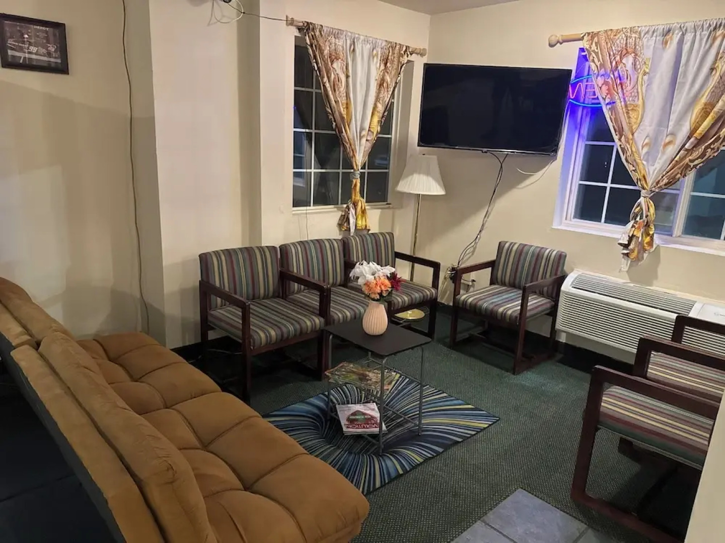 Highland Inn Peculiar