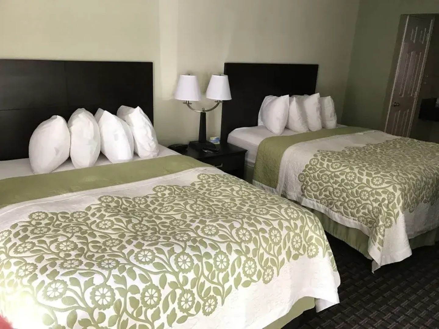 Days Inn Jellico - Tennessee State Line