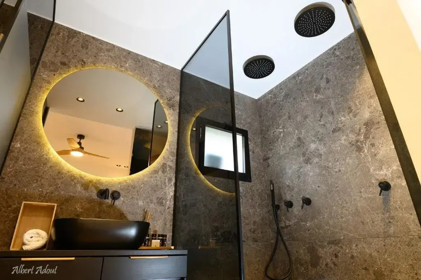 סוויטת הרמס- סוויטת פאר עם בריכת שחיה פרטית