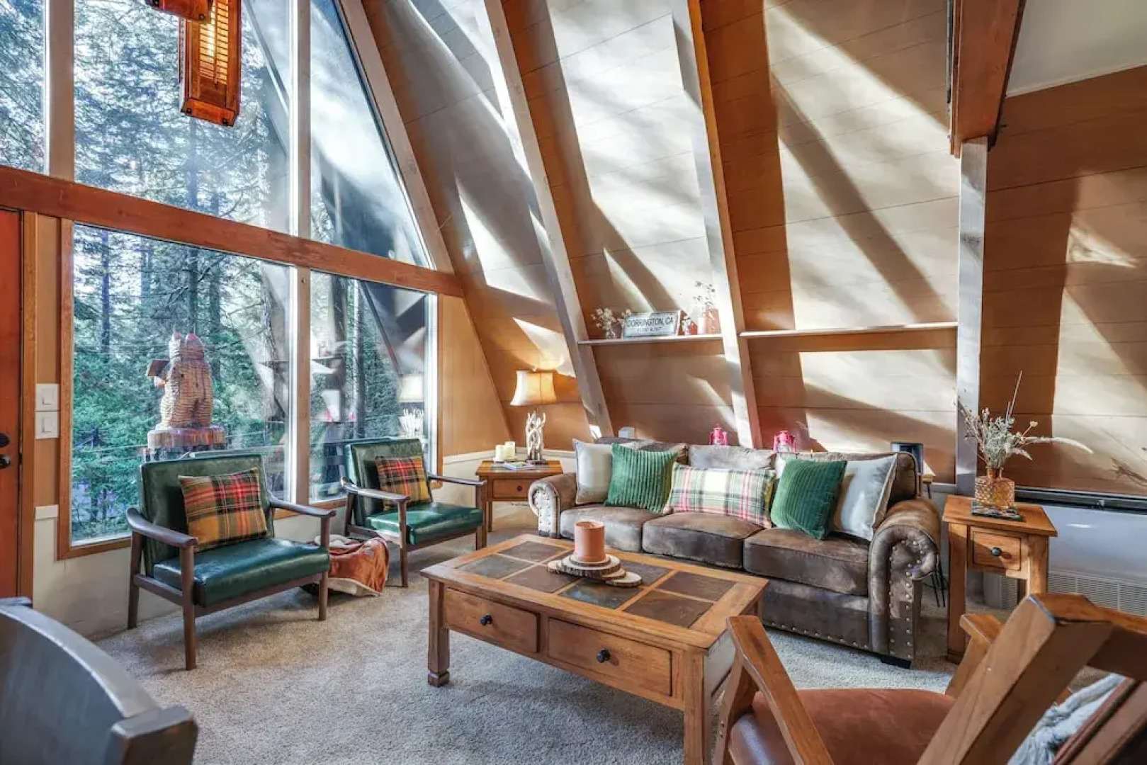 3 Mi to Calaveras Big Trees: Cabin w/ Fire Pit!