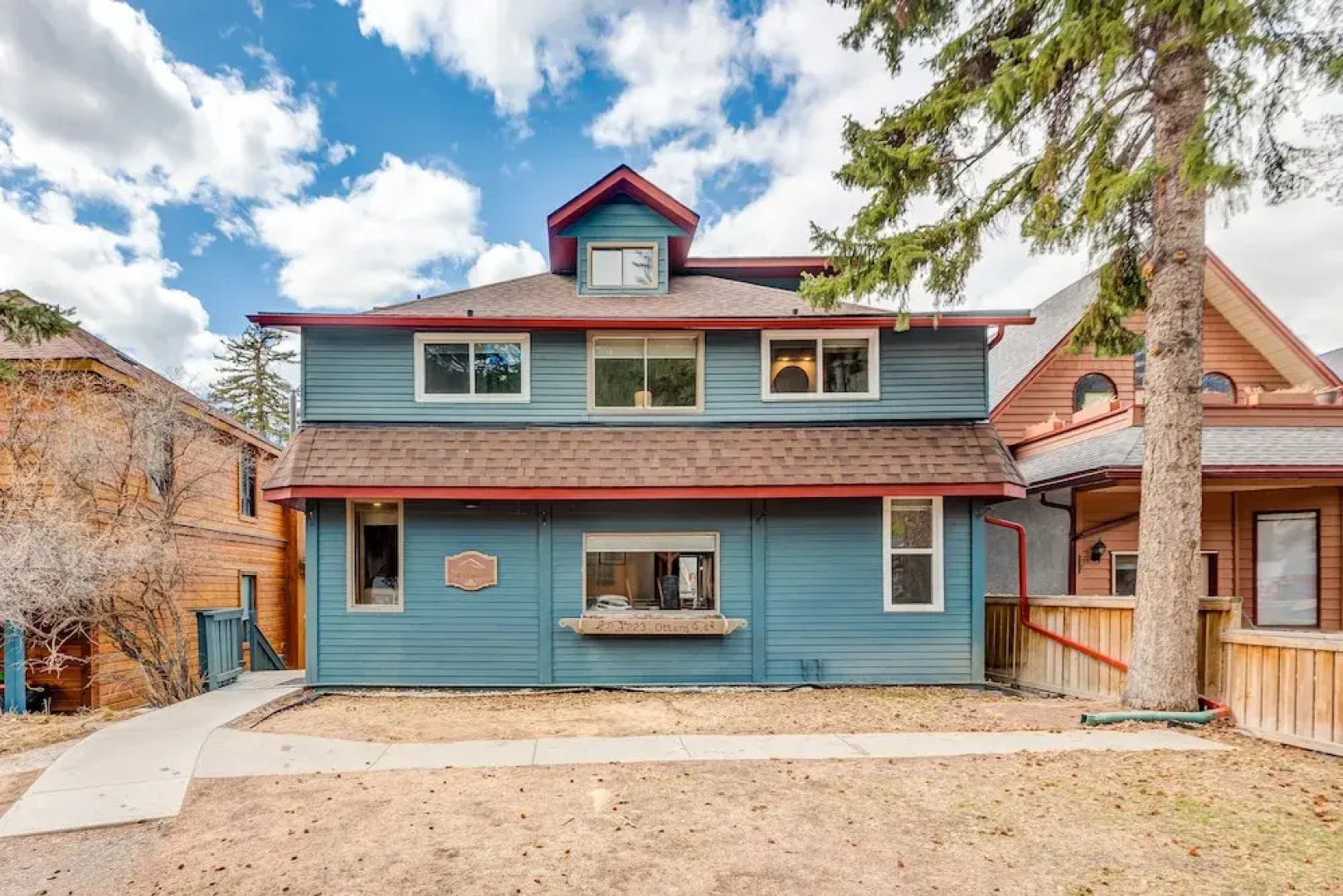 Rocky Mountain Retreat- Enormous House Sleeps 23