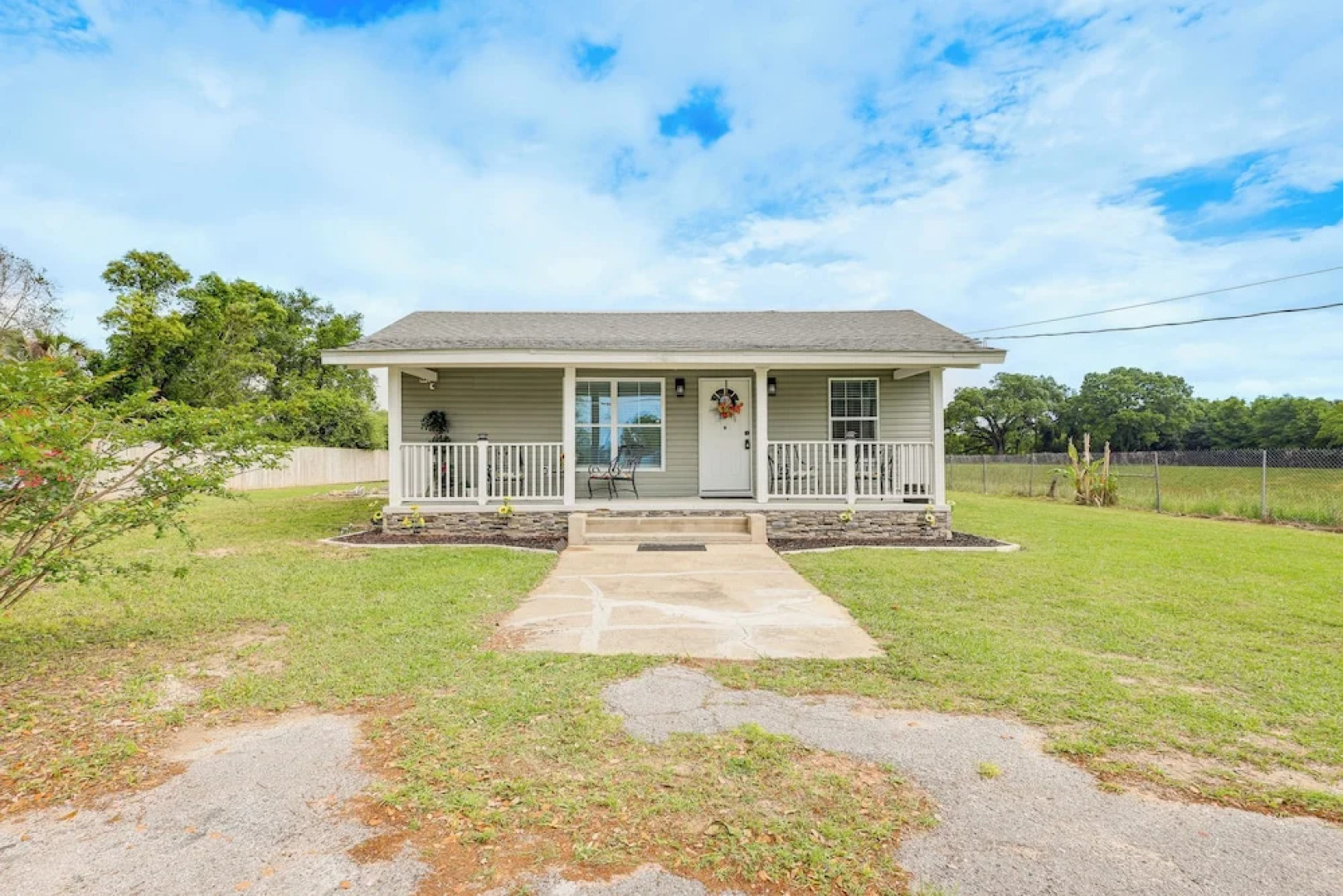 Pensacola Home on 1 Acre w/ Large Yard & Grill!
