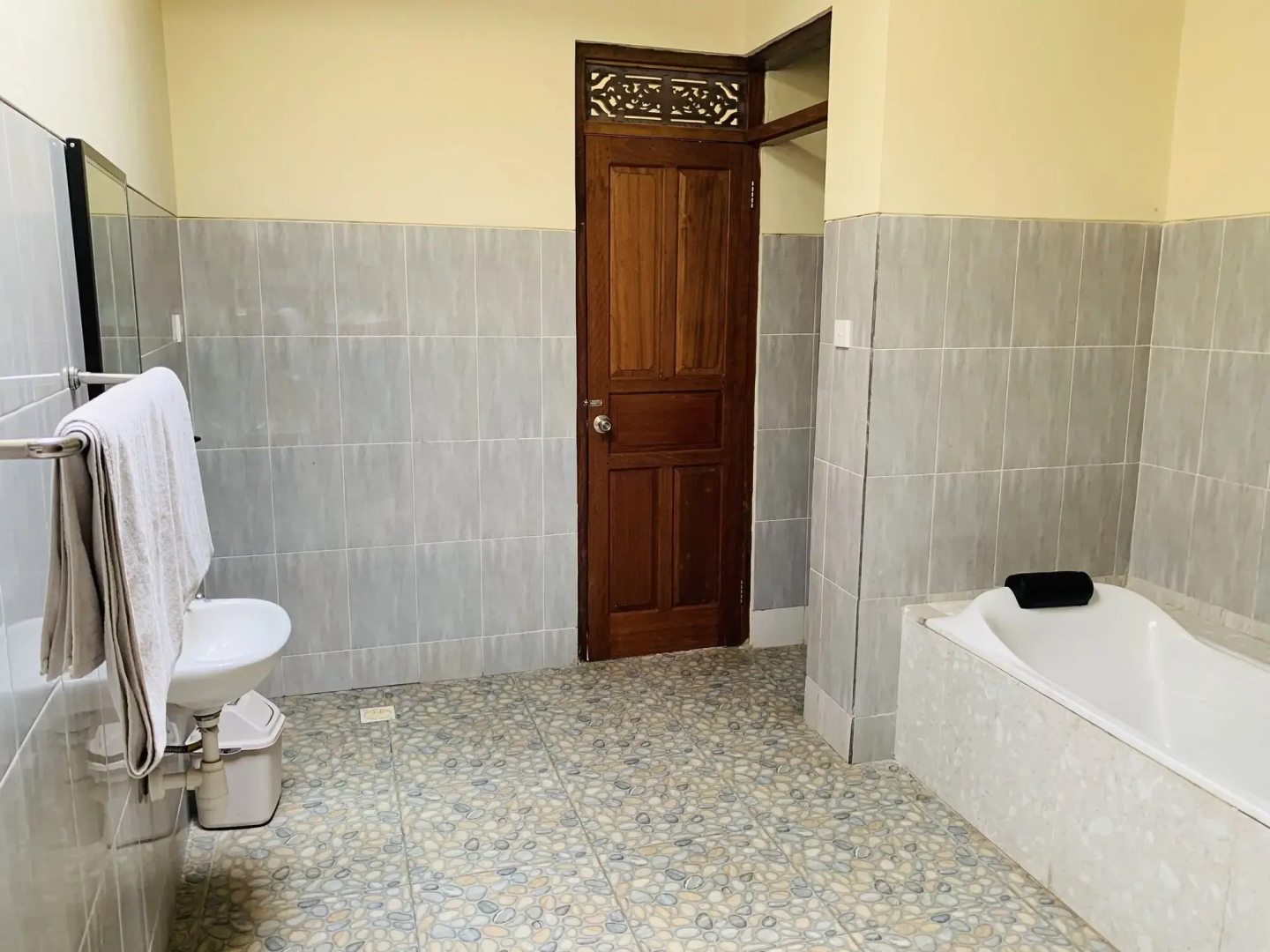 Pandawa Beach Home Stay Guest House