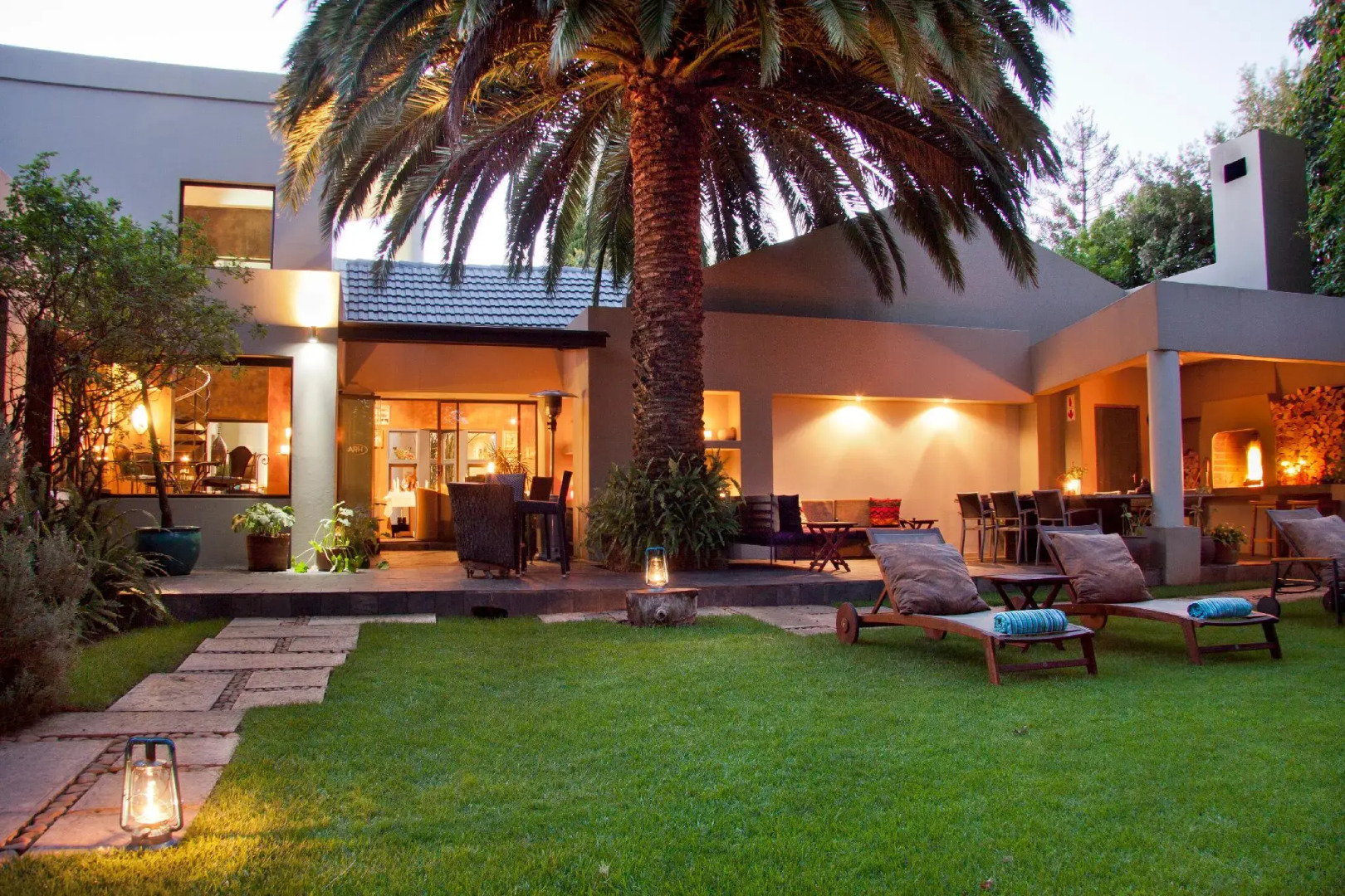 African Rock Hotel & Spa, a "Boutique Lifestyle Resort"