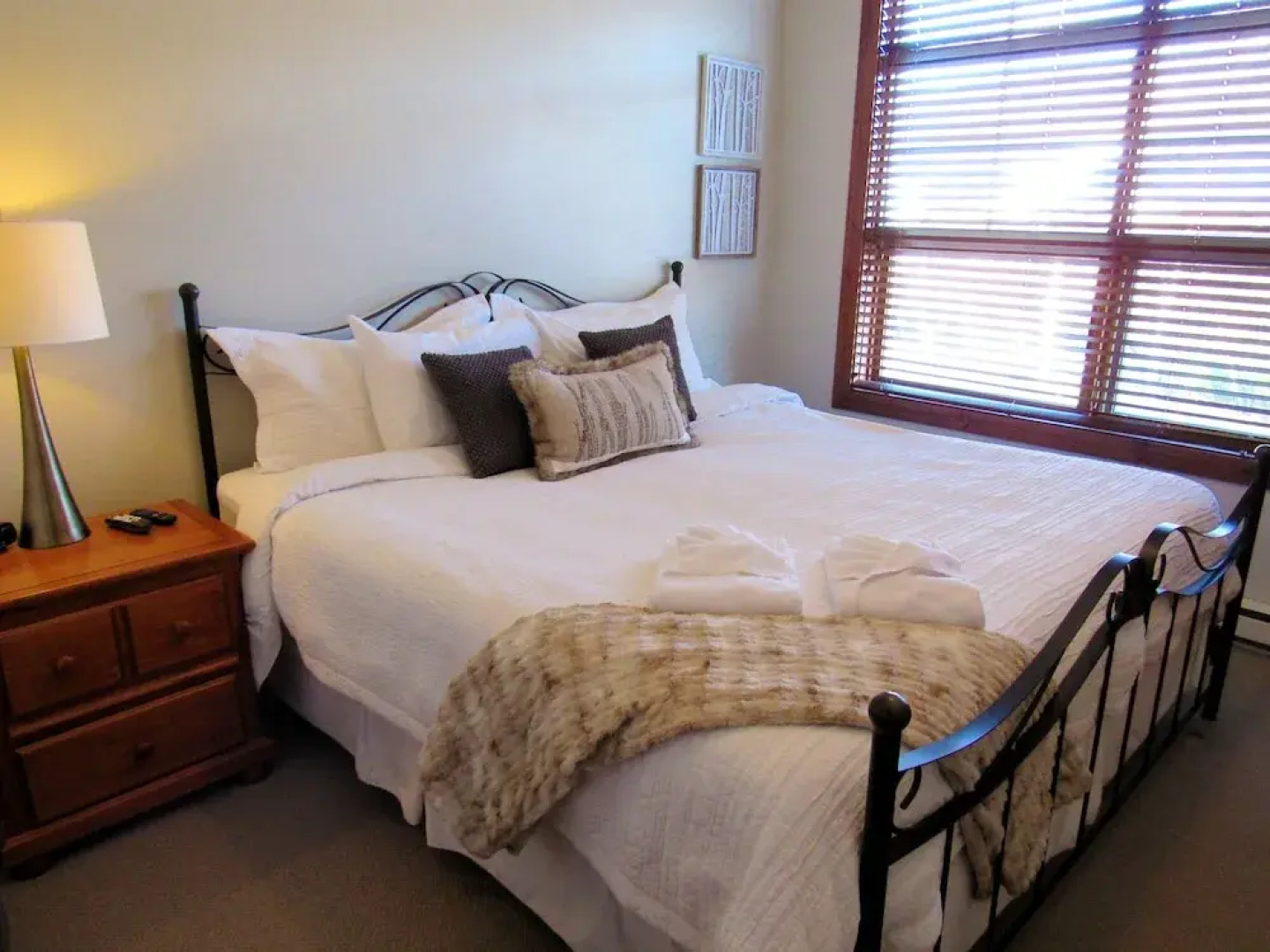 Tremblant les Eaux by Location ADP Tremblant