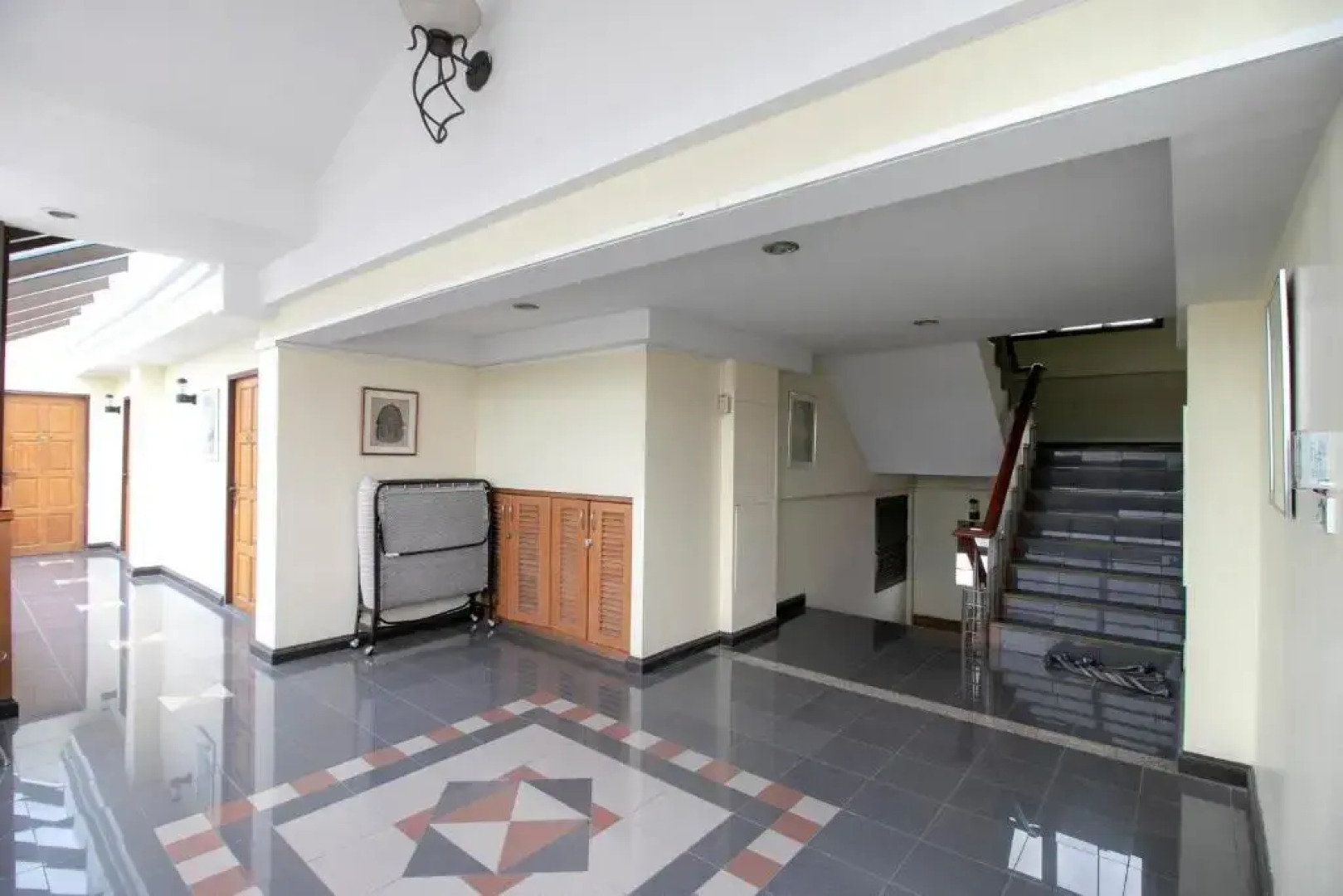 Super OYO 75385 Hotel Win Long