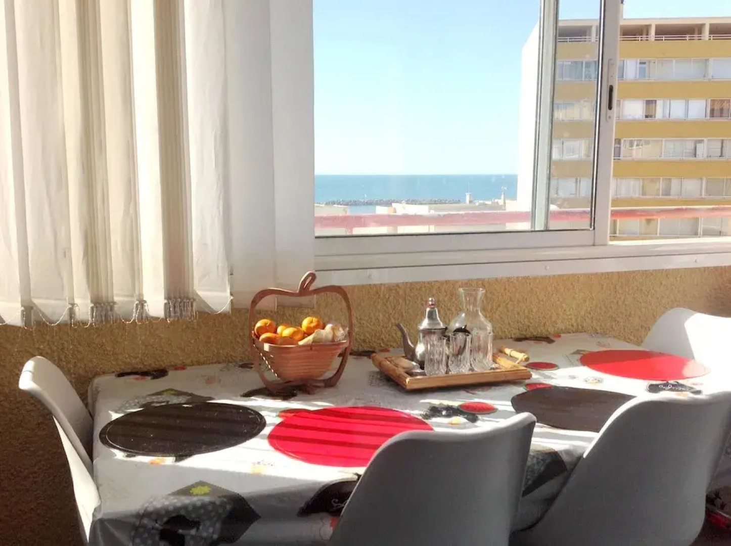 Apartment With one Bedroom in Valras-plage, With Wonderful sea View, T