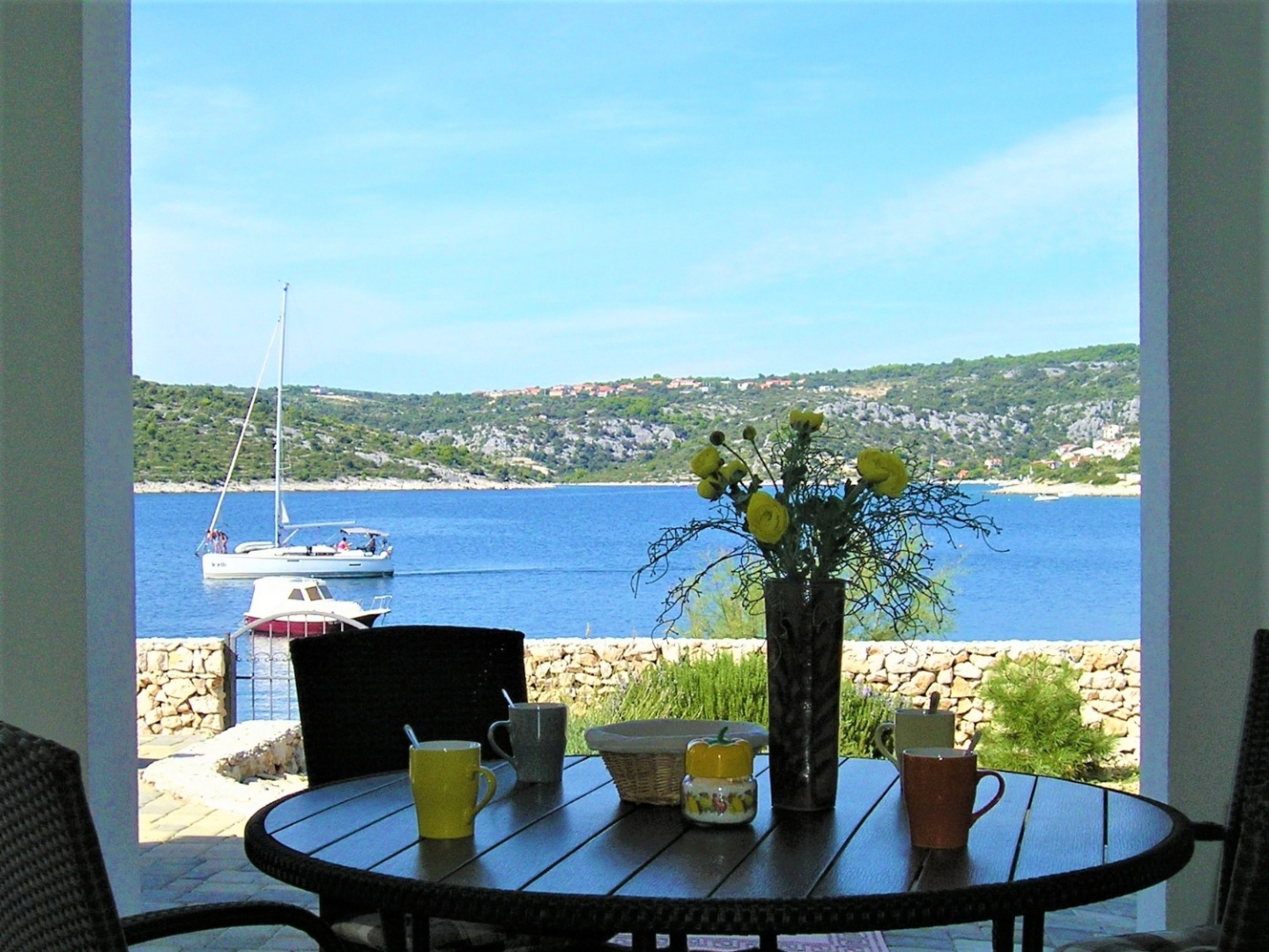 Apartment Tih - 20 m from sea: A1 Ruzmarin Sevid, Riviera Trogir