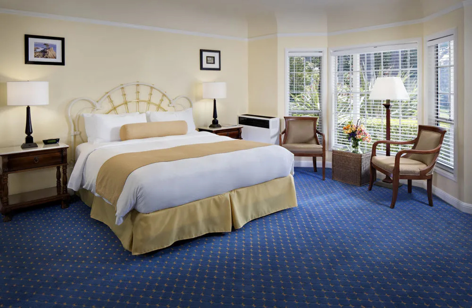 The Colonial Terrace