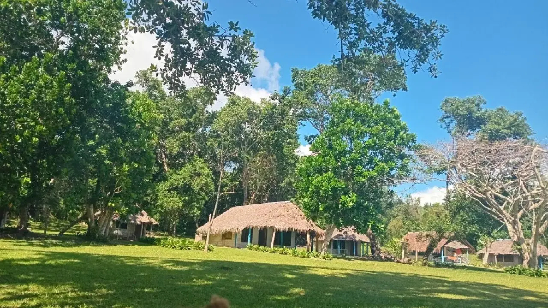 Lonnoc Beach Bungalows