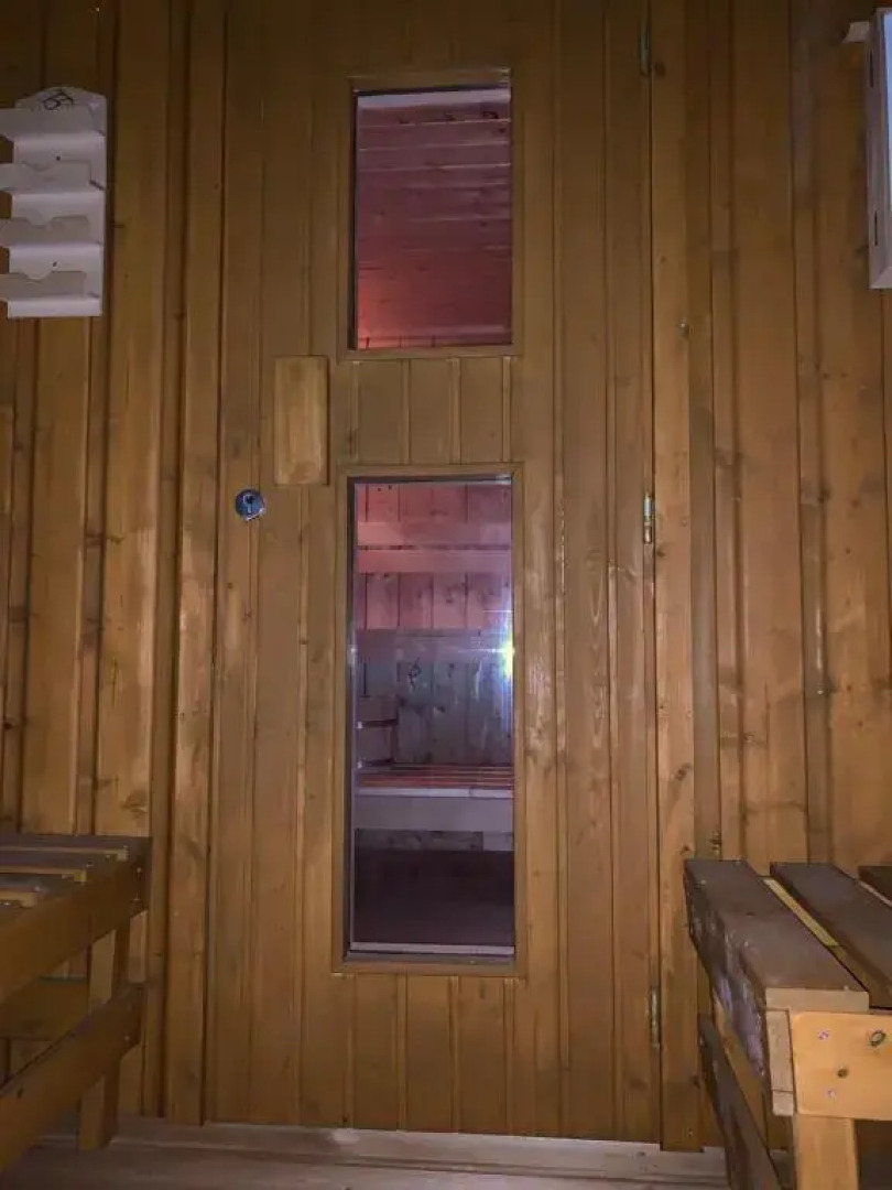 Romantische Ferienwohnung mit fantastischem Ausblick, Pool und Gartensauna