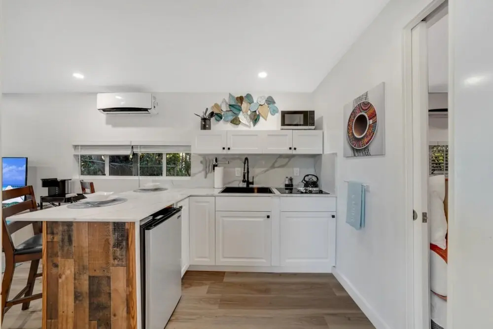Southern Star Container Home on 3 Acres