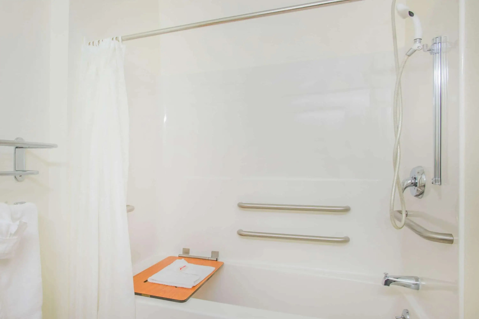 Microtel Inn & Suites by Wyndham Plattsburgh