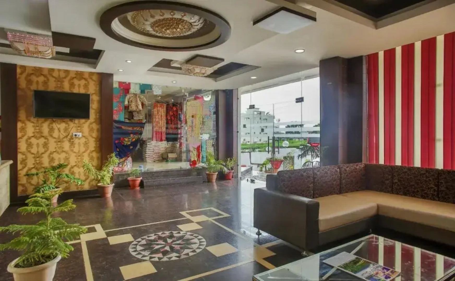 Hotel Maa Gayatri India