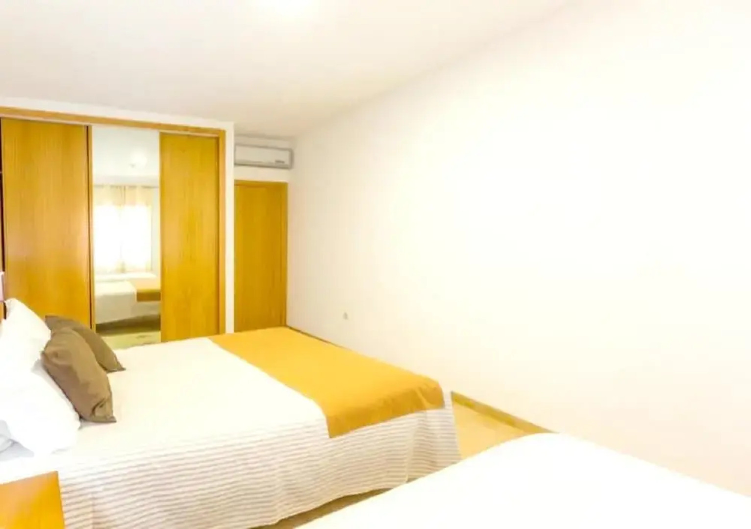 House With 2 Bedrooms in Miranda do Douro, With Shared Pool and Wifi