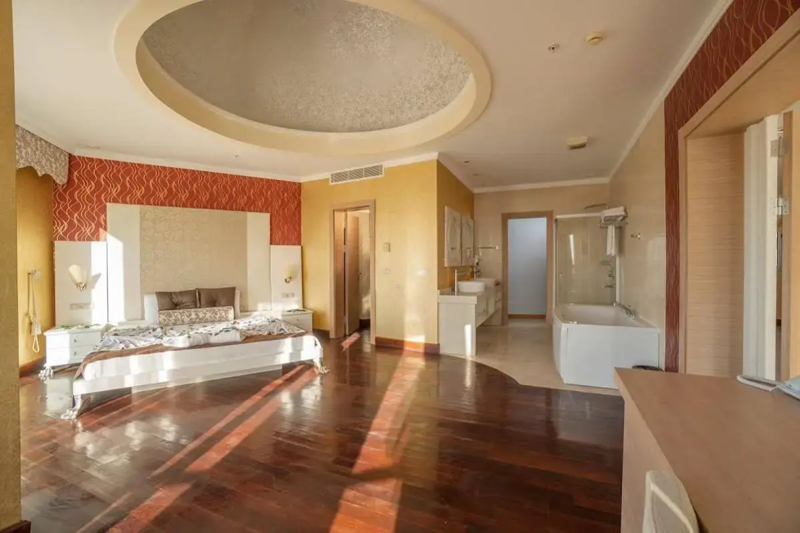 My Mira Deluxe & Resort