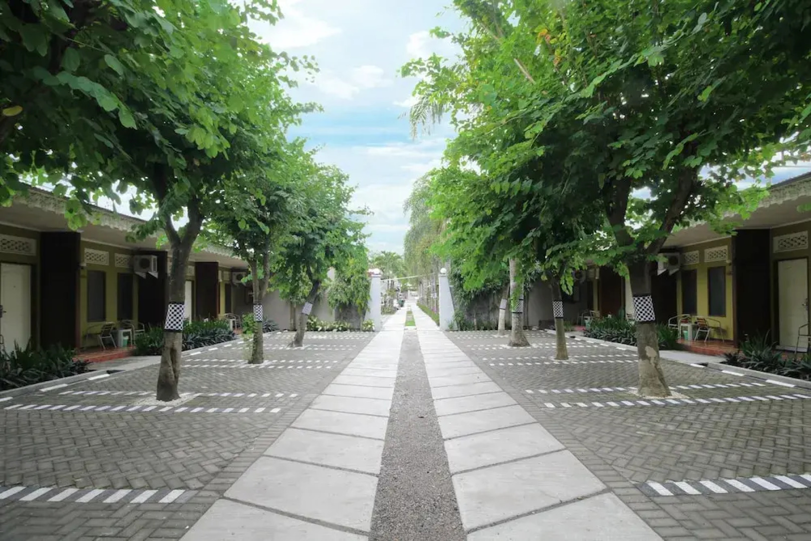 Airy Dimoro Batanghari Blitar