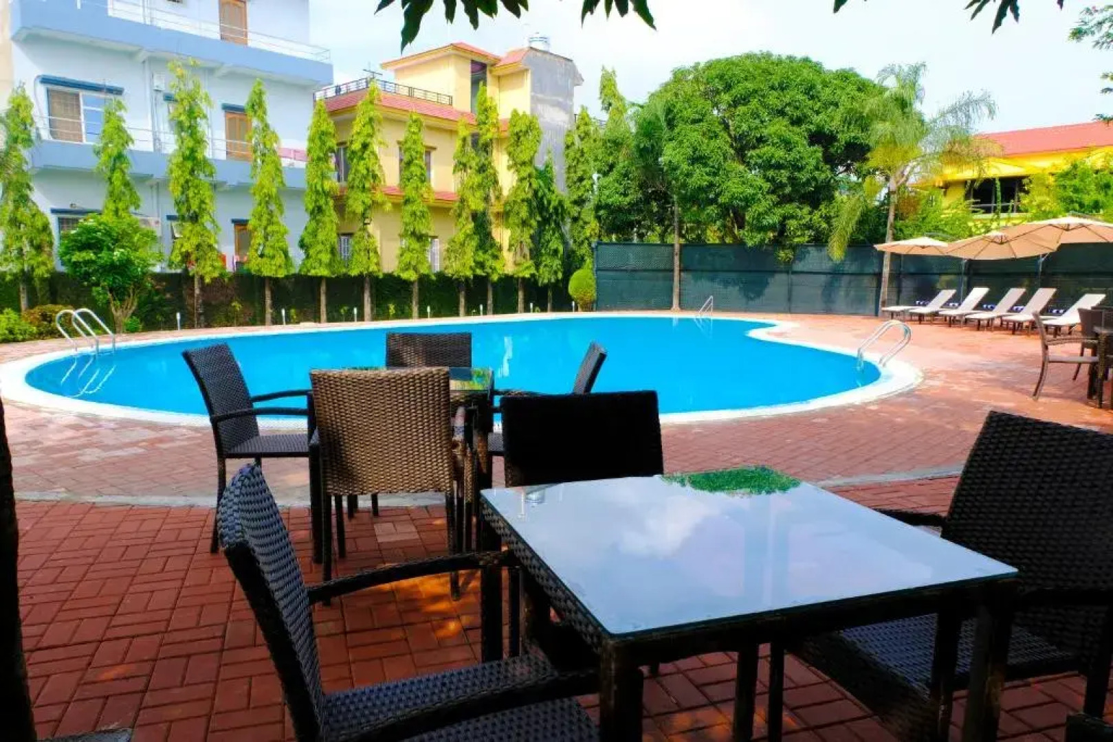 Hotel Nirvana Luxury International