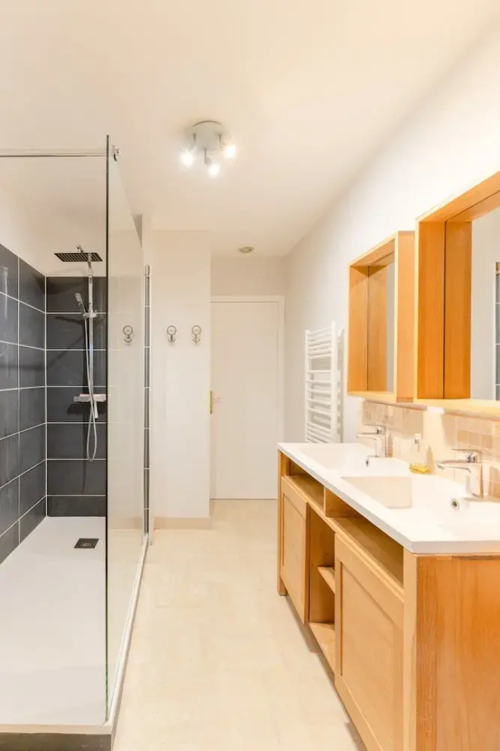 House in Ploudalmezeau With Garden & Terrace