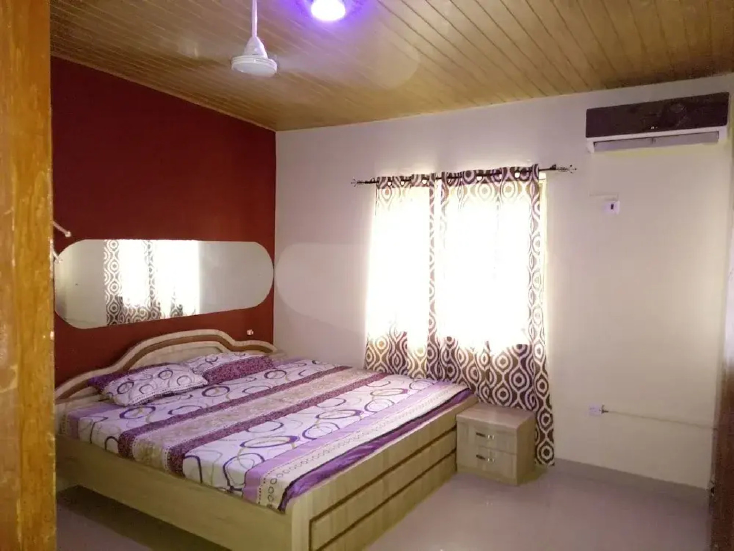 Ronna apartments at Lakeside Estates