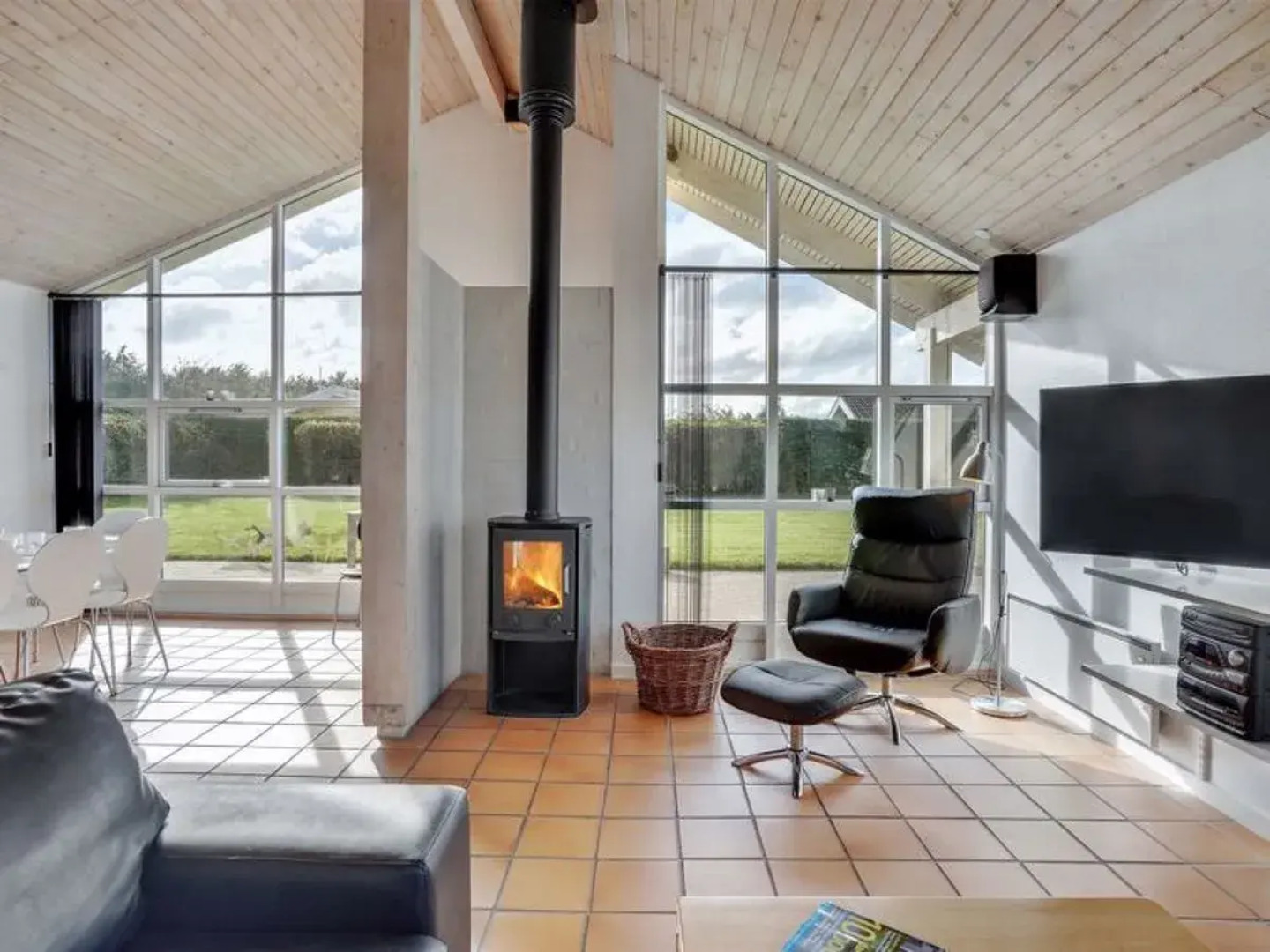 "Wreth" - 300m from the sea in Funen