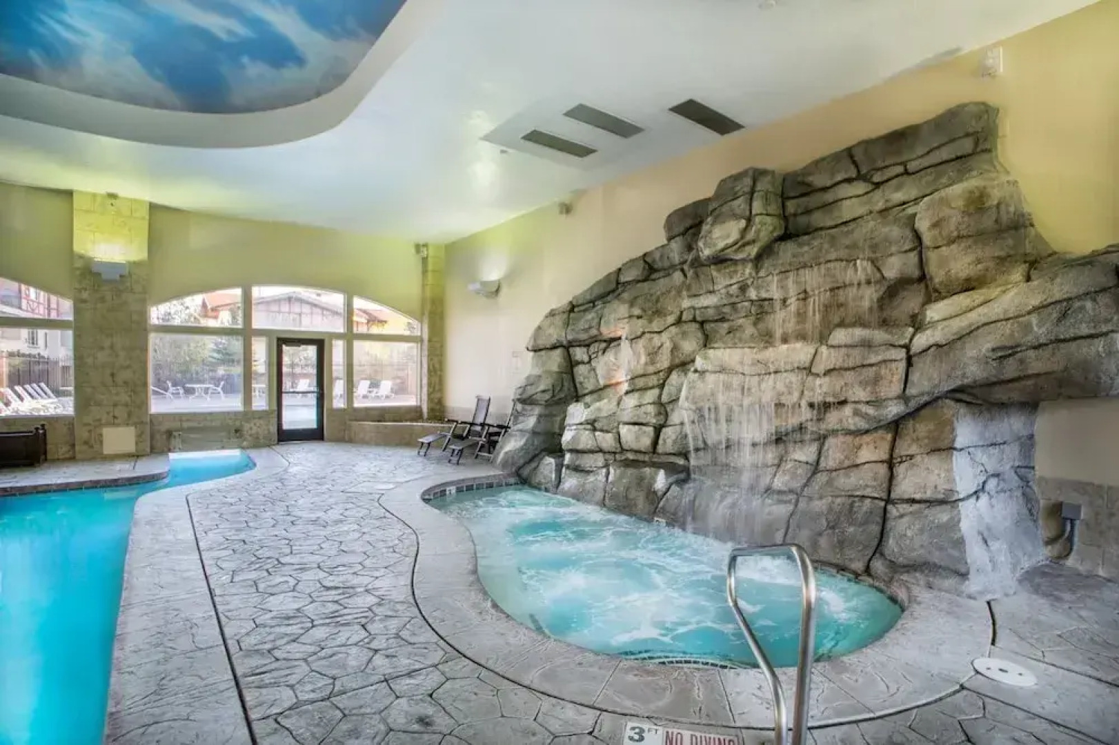 Villa 2059 2 Bed 2 Bath Full Kitchen 2 Bedroom Villa