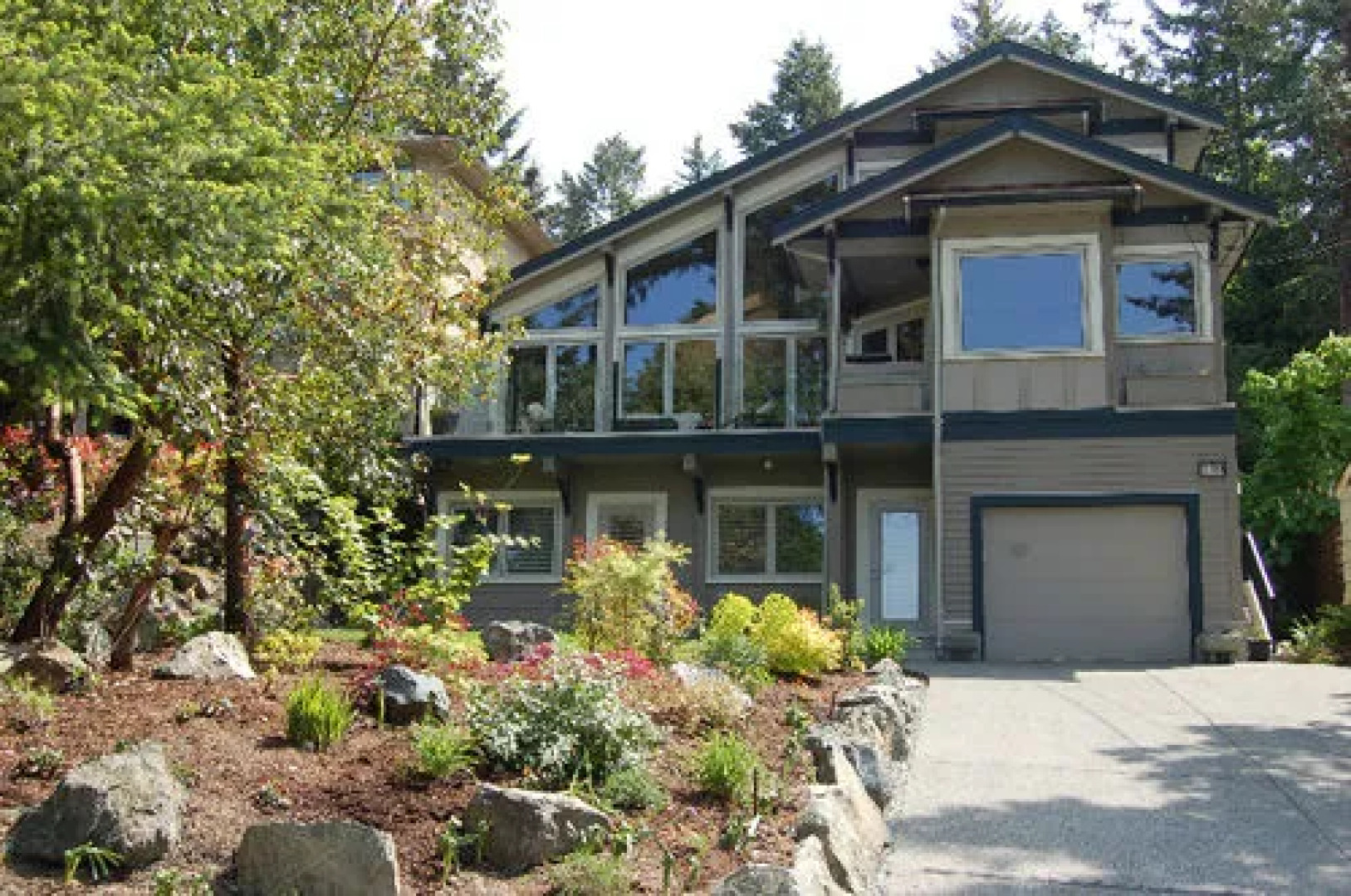 Brentwood Lighthouse Bed and Breakfast