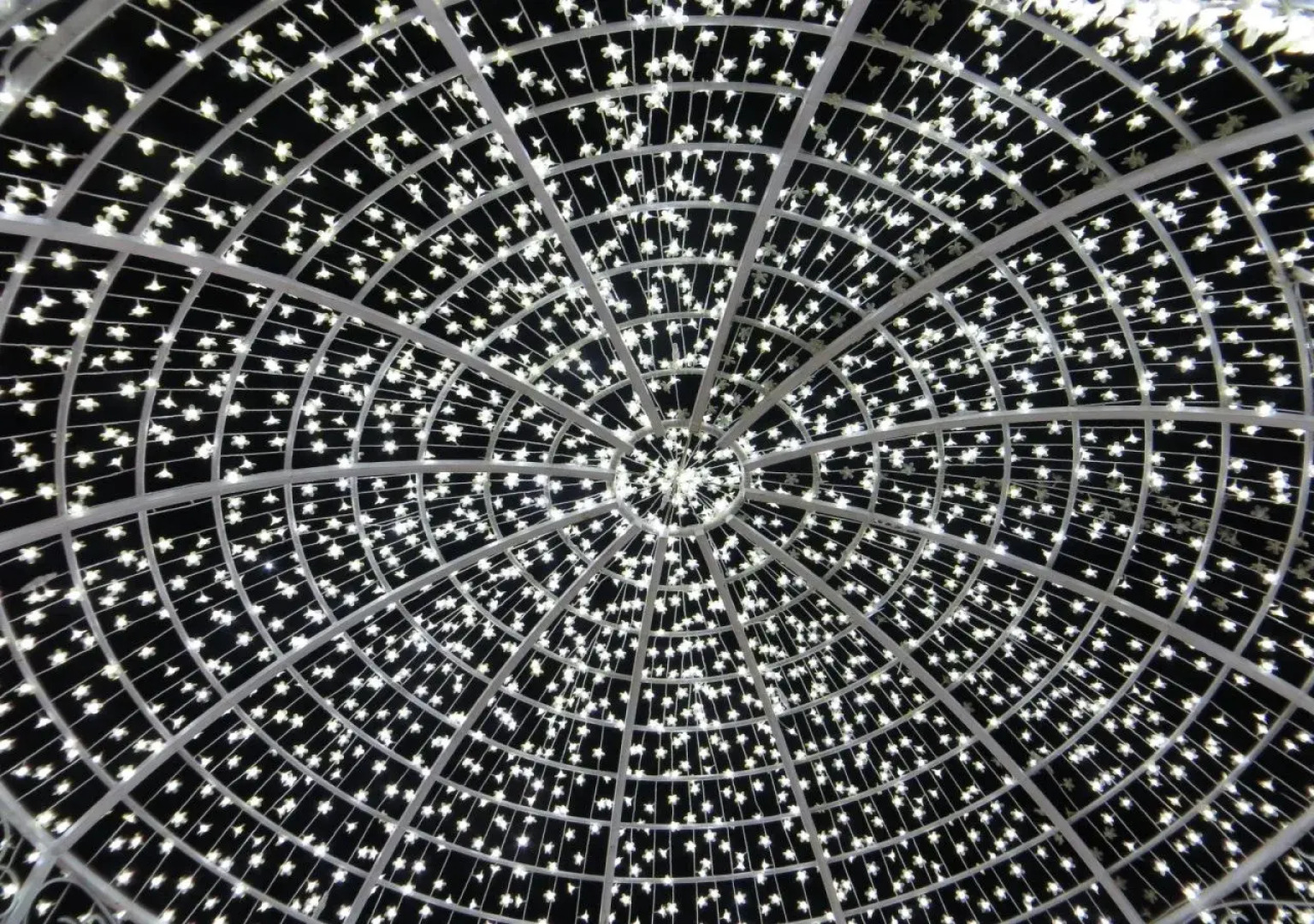 RedDoorz Apartment near Summarecon Mall Serpong