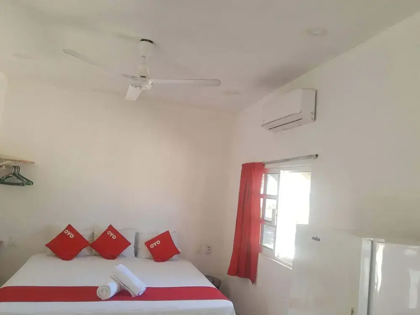 Hotel y Bungalows Bugambilias