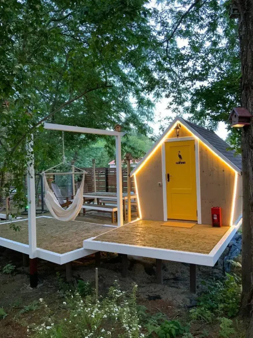 Творческий глэмпинг Скворечник