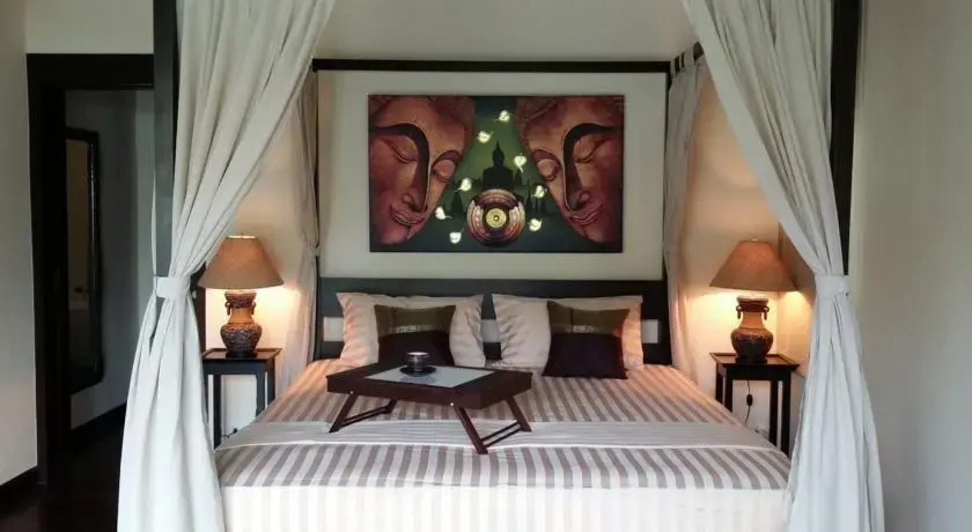 Plunge Tropical Villa