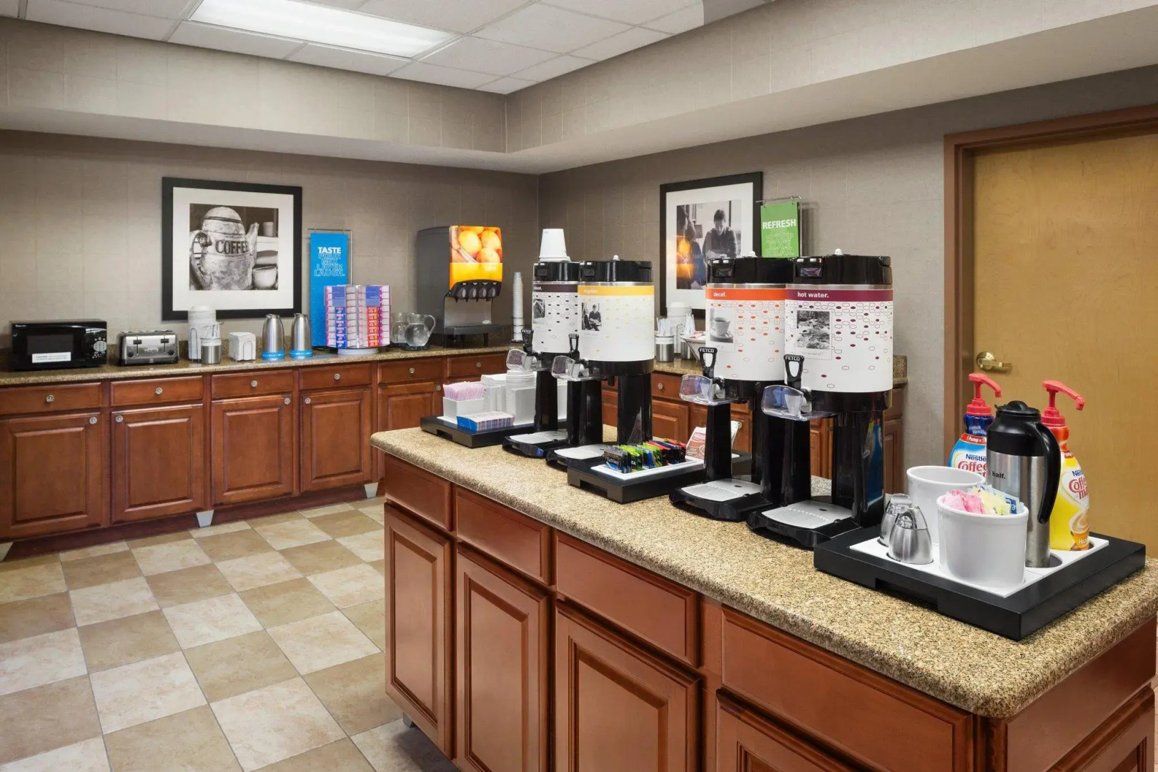 Hampton Inn & Suites Detroit/Sterling Heights
